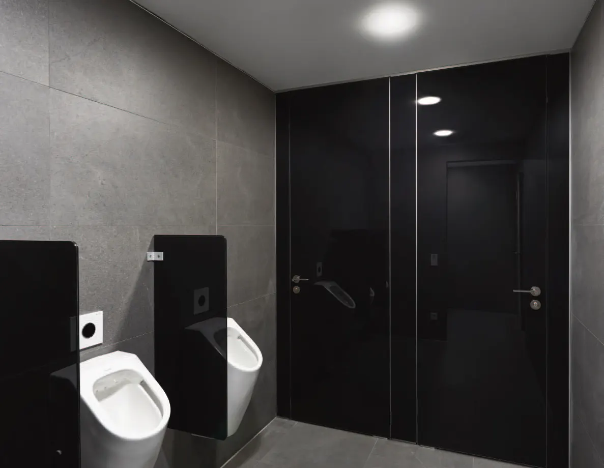 VENTO - Highly exclusive WC partitions