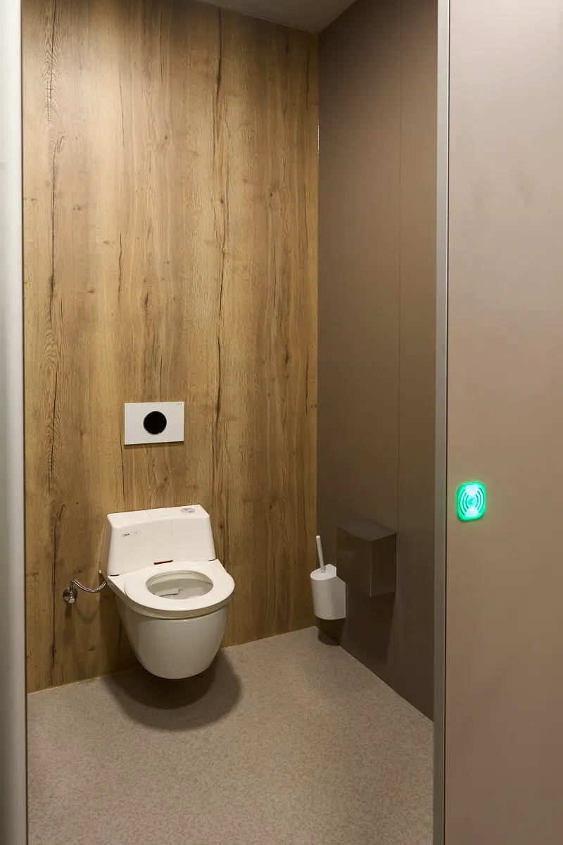 Contactless WC cubicles