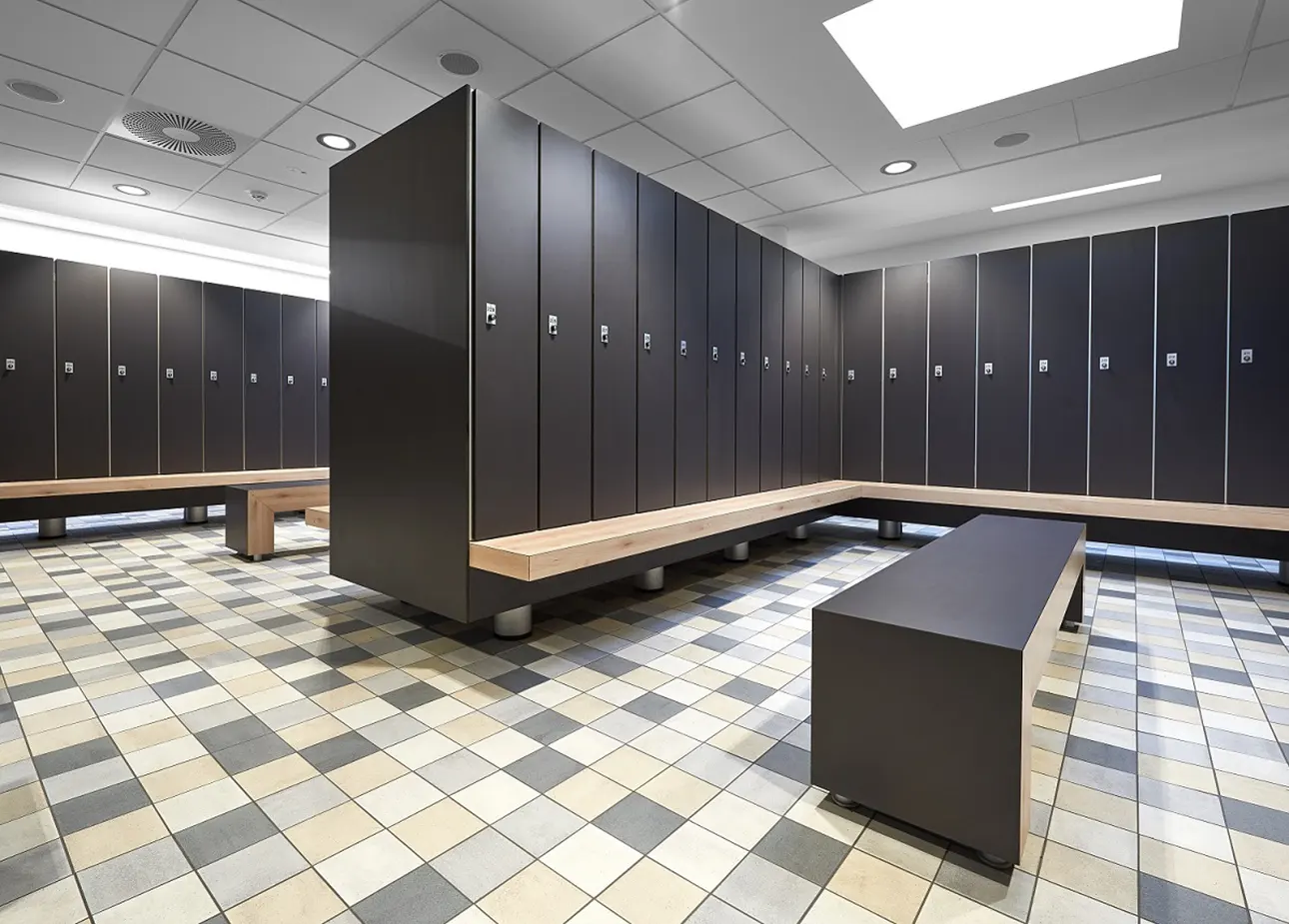 Lockers with front benches